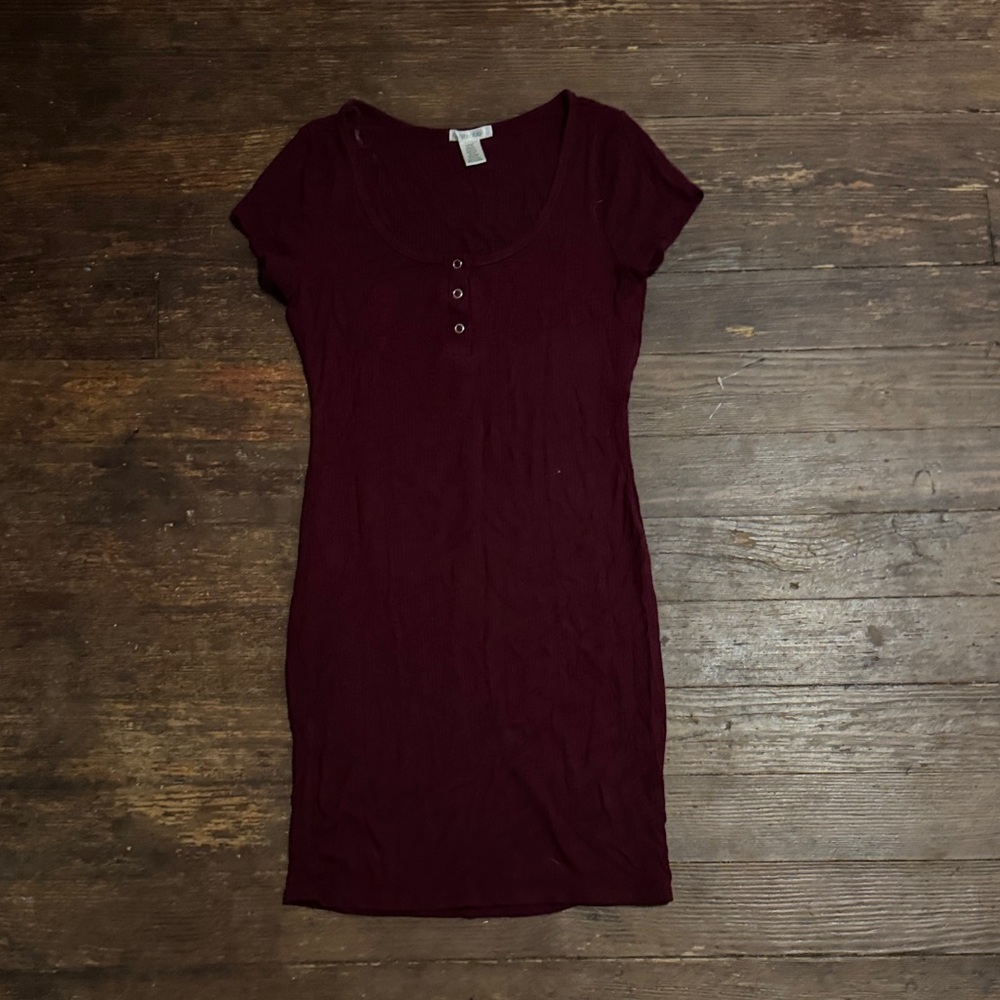 Burgundy Short Sleeve Dress